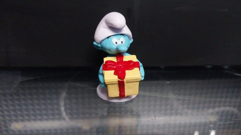Smurfs with gift Figurine